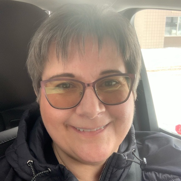 Meet Your Posher Part 3 - Picture 2 of 10